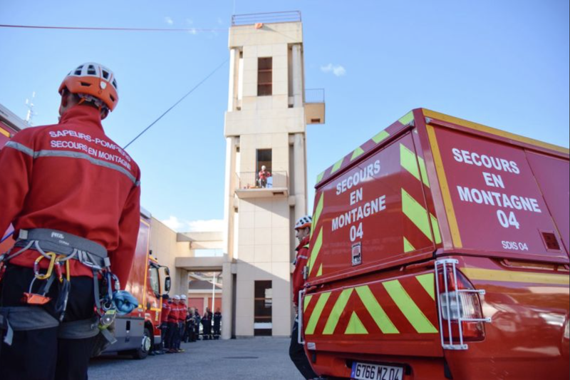 Mountain rescue training facility with SDI04 emergency vehicle and climbing responder
